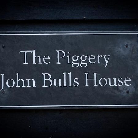 The Piggery Βίλα Cowfold Εξωτερικό φωτογραφία