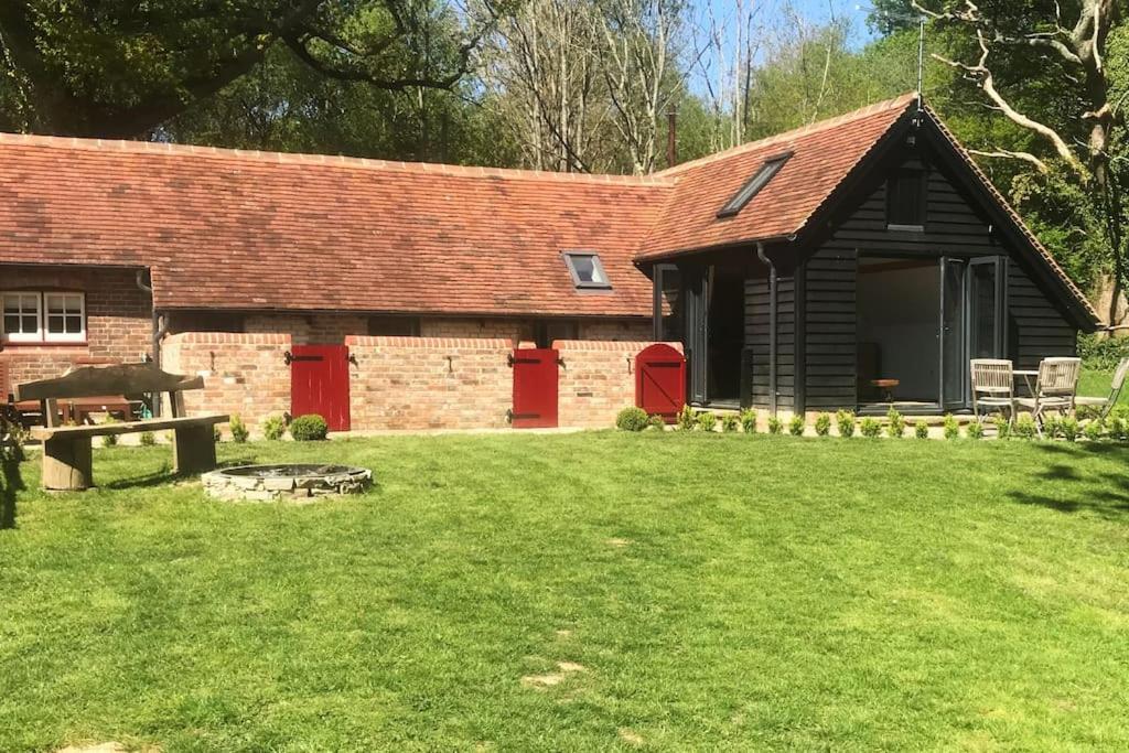 The Piggery Βίλα Cowfold Εξωτερικό φωτογραφία