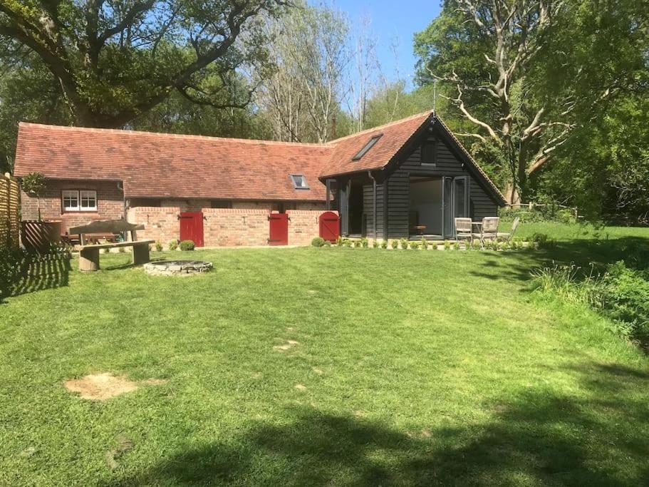 The Piggery Βίλα Cowfold Εξωτερικό φωτογραφία